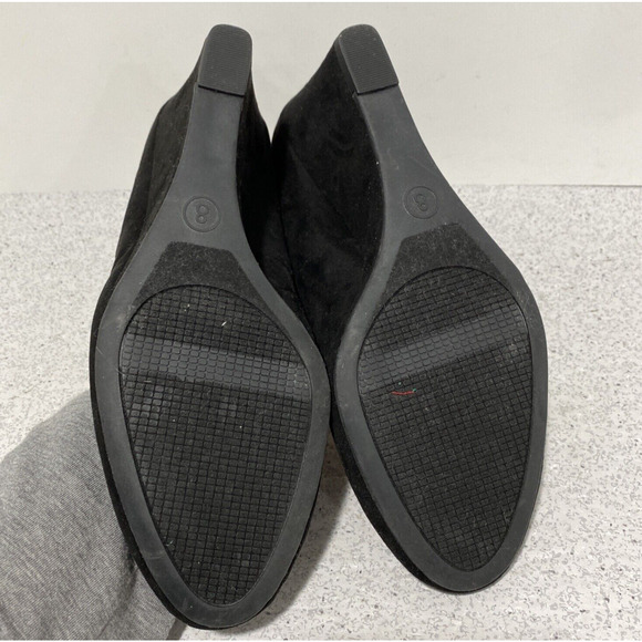 A New Day black faux suede wedge heel pumps career shoes US size 8M classic look - Picture 10 of 10